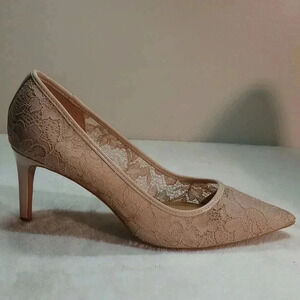 Charming Charlie nude women's heels